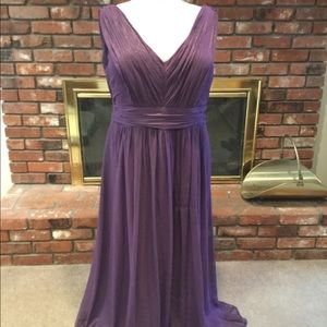 Dessy Vivian Diamond Plus Size Formal